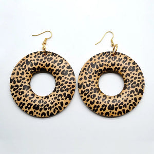 Round hollow leopard print wood dangle earrings