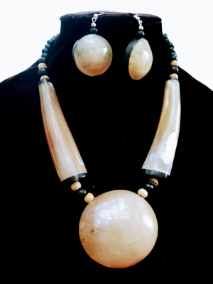 Urembo horn necklace pendant set