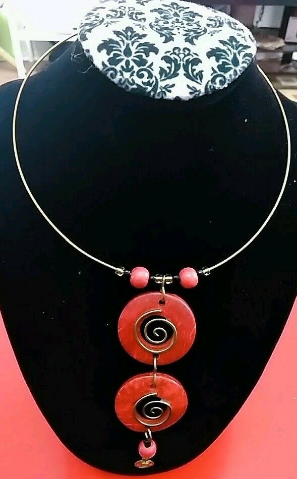Pendant statement necklace Red Gold choker