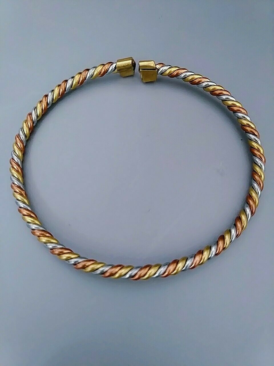 Adjustable handmade bracelet