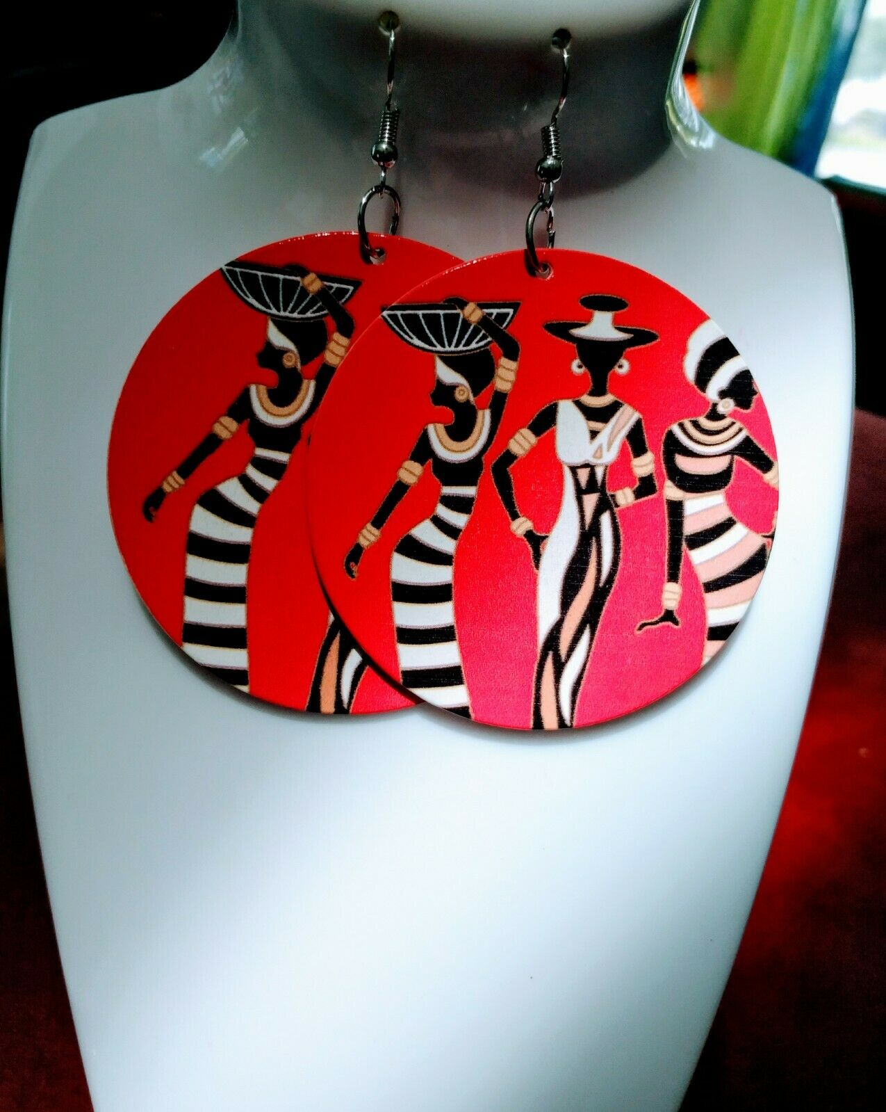 African women round Wooden Carved dangle Earrings multicolored