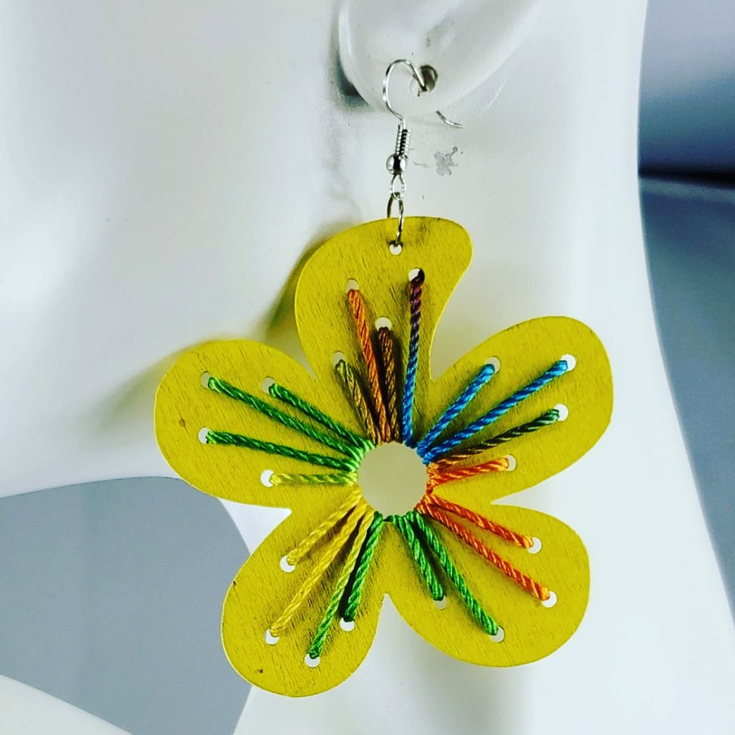 Wood thread design colorful earrings